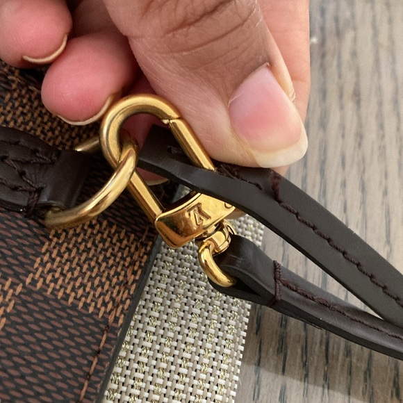 Louis Vuitton Brown Damier Pochette Wristlet - Picture 6 of 7